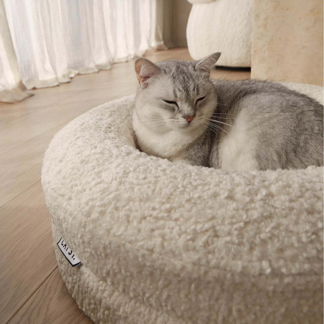 Pet Solid Color Round Leisure Bed Cozy Sleeping Nest